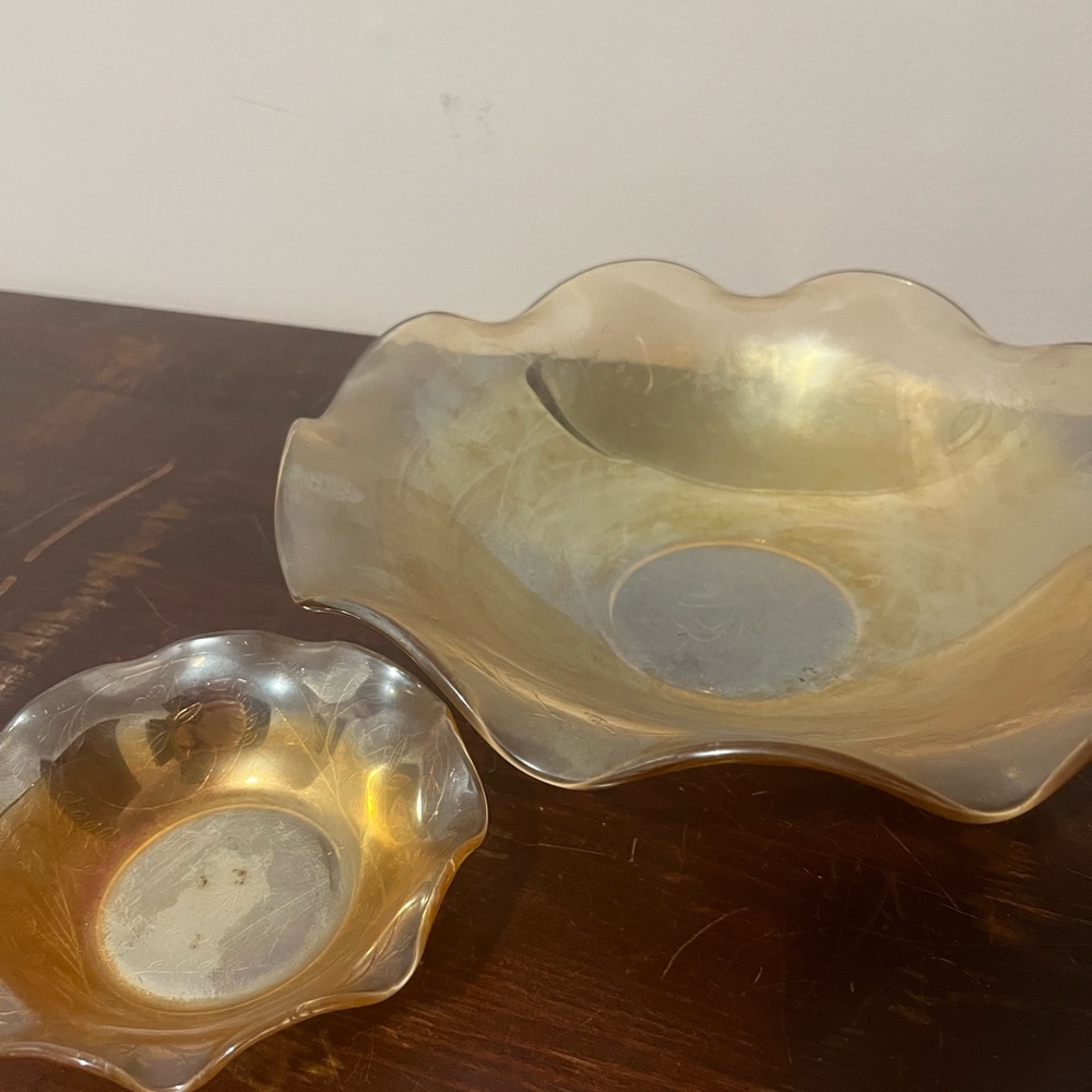 Vintage matching carnival glass bowls.